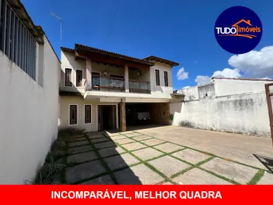 Sobrado com 5 Quartos para venda ou aluguel, 275m² no Setor Leste, Brasília