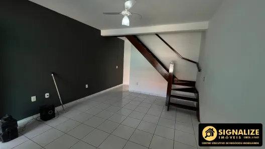 Casa com 2 Quartos para alugar, 80m² no Portinho, Cabo Frio