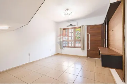 Sobrado com 2 Quartos à venda, 67m² no Jardim do Bosque, Cachoeirinha