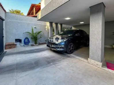 Casa com 3 Quartos à venda, 300m² no Caiçara-Adelaide, Belo Horizonte