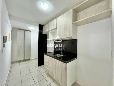Apartamento com 3 Quartos para alugar, 76m² no Candelária, Natal
