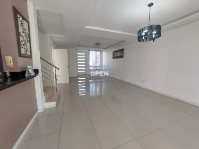 Sobrado com 3 Quartos para alugar, 230m² no Igara, Canoas