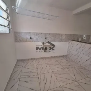 Casa com 2 Quartos para alugar, 52m² no Taboão, Diadema