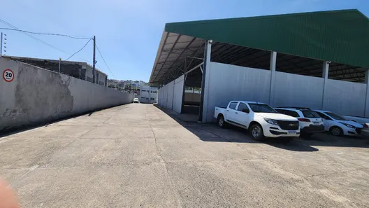  com 2 Quartos para alugar, 5000m² no Cabula, Salvador