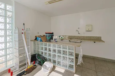Ponto Comercial para alugar, 185m² no Cidade Jardim, Belo Horizonte