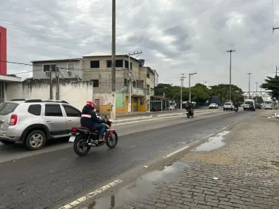 Galpão/Depósito/Armazém para alugar, 430m² no Praia do Siqueira, Cabo Frio