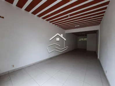 Ponto Comercial para alugar, 33m² no Itaipava, Petrópolis