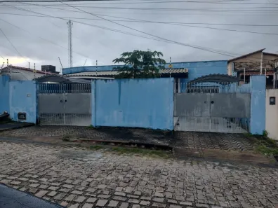 Casa com 4 Quartos para alugar, 150m² no Pitimbu, Natal