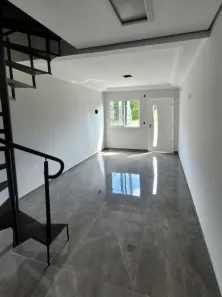 Sobrado com 2 Quartos à venda, 61m² no Jardim do Bosque, Cachoeirinha