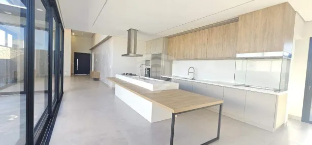 Casa de Condomínio com 4 Quartos à venda, 198m² no Residencial Villa de León, Piratininga