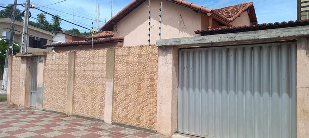 Casa com 3 Quartos à venda, 255m² no Petrópolis, Natal