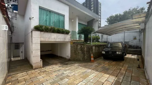 Casa com 7 Quartos à venda, 440m² no São Lucas, Belo Horizonte