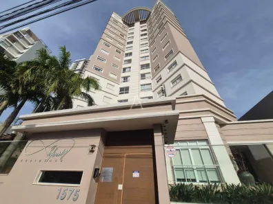 Apartamento com 3 Quartos para alugar, 87m² no Centro, Cascavel