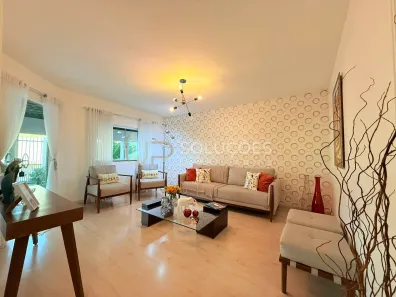 Sobrado com 3 Quartos à venda, 350m² no Região dos Lagos, Brasília