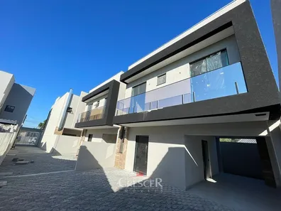 Sobrado com 3 Quartos à venda, 97m² no Sertãozinho, Matinhos