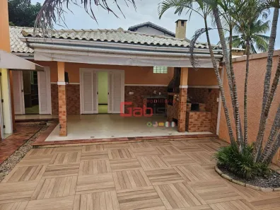 Casa de Condomínio com 5 Quartos para venda ou aluguel, 250m² no Célula Mater, Cabo Frio