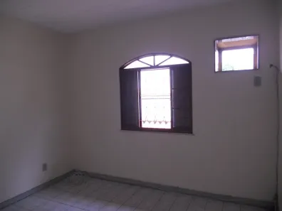 Casa com 2 Quartos para alugar, 10m² no Centro, Nova Iguaçu