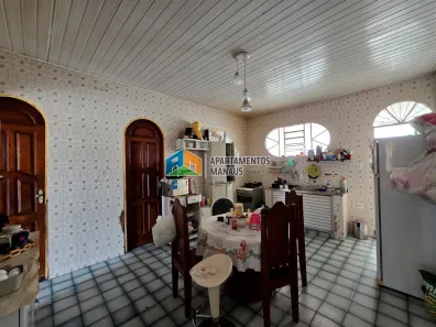 Casa com 4 Quartos à venda, 200m² no Santo Antônio, Manaus