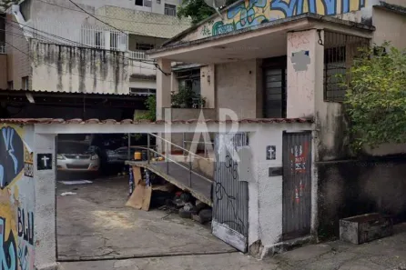 Imóvel Comercial com 4 Quartos à venda, 200m² no Santo Antônio, Belo Horizonte