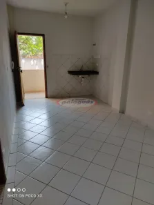 Kitnet com 1 Quarto para alugar, 20m² no Zona 07, Maringá
