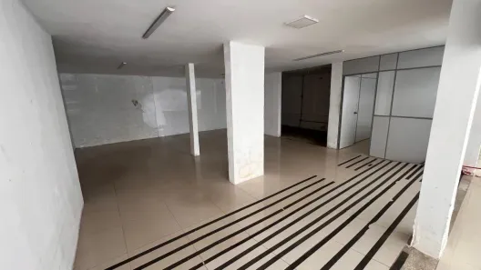 Galpão/Depósito/Armazém à venda, 190m² no Centro, Lauro de Freitas