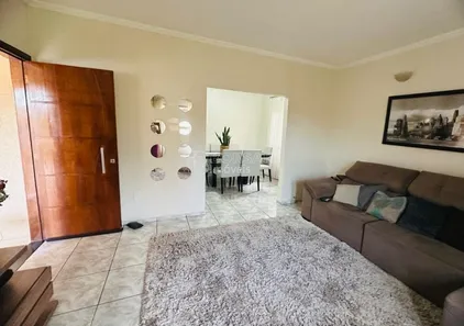 Casa com 3 Quartos à venda, 182m² no Vila José Bonifácio, Araraquara