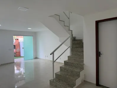 Sobrado com 2 Quartos para alugar, 100m² no Recreio dos Bandeirantes, Rio de Janeiro
