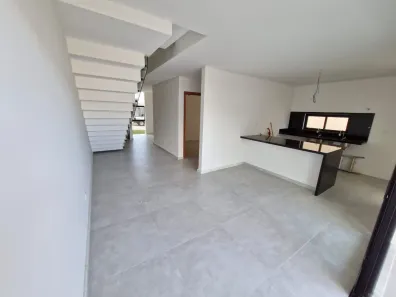 Casa com 4 Quartos à venda, 210m² no Caixa D'Água, Lauro de Freitas