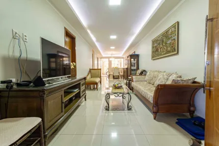 Casa com 5 Quartos à venda, 310m² no Asa Sul, Brasília