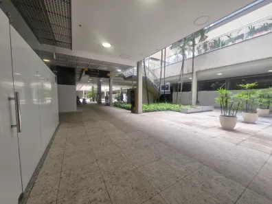Ponto Comercial para alugar, 56m² no Barra Olímpica, Rio de Janeiro