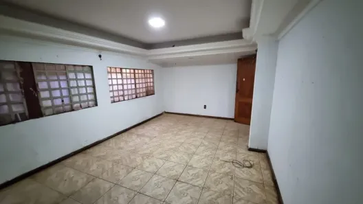 Ponto Comercial para alugar, 140m² no Asa Norte, Brasília