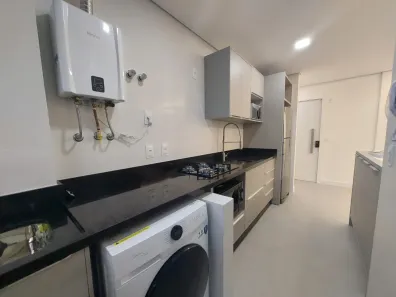 Apartamento com 2 Quartos para alugar, 65m² no , 