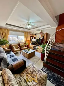 Sobrado com 3 Quartos à venda, 190m² no Vila Bom Princípio, Cachoeirinha