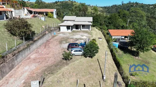 Fazenda/Sítio com 3 Quartos à venda, 1000m² no , Mairinque