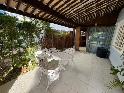 Casa de Condomínio com 4 Quartos à venda, 460m² no Itapuã, Salvador