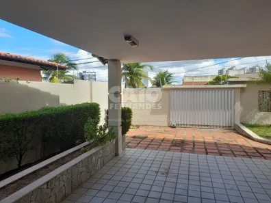 Casa com 3 Quartos à venda, 320m² no Capim Macio, Natal