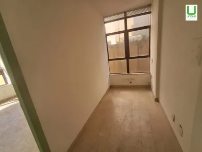 Sala Comercial à venda, 30m² no Lourdes, Belo Horizonte