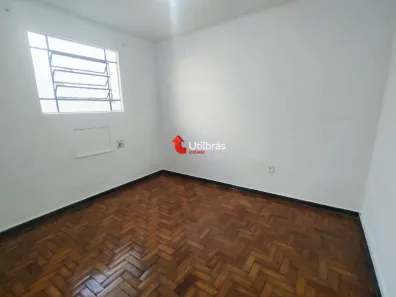 Casa com 2 Quartos para alugar, 50m² no Santa Tereza, Belo Horizonte