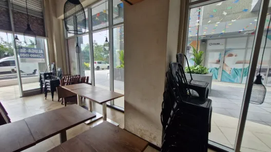 Ponto Comercial para alugar, 80m² no Barra Olímpica, Rio de Janeiro