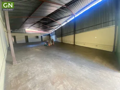 Galpão/Depósito/Armazém para alugar, 284m² no Santa Efigênia, Belo Horizonte