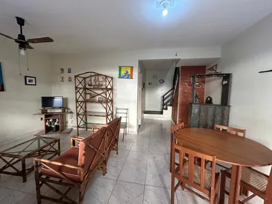Casa de Condomínio com 3 Quartos para alugar, 100m² no Ogiva, Cabo Frio