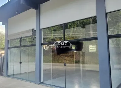 Ponto Comercial para alugar, 36m² no Pedro do Rio, Petrópolis