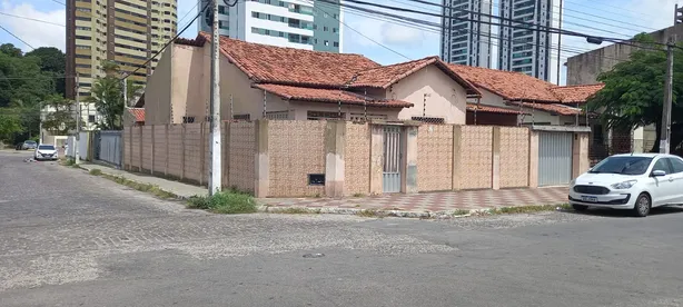 Casa com 3 Quartos à venda, 255m² no Petrópolis, Natal