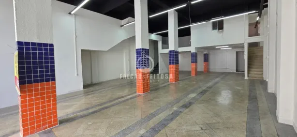 Galpão/Depósito/Armazém para alugar, 200m² no Engenho Velho da Federação, Salvador