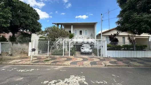 Casa com 2 Quartos à venda, 162m² no Vila Santo Antônio, Valinhos