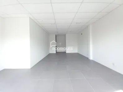 Sala Comercial para alugar, 46m² no Centro, Portão