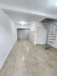 Sobrado com 2 Quartos à venda, 55m² no Fiuza, Viamão