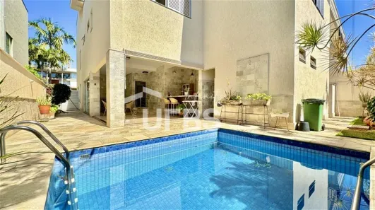 Casa de Condomínio com 5 Quartos à venda, 350m² no Jardins Valência, Goiânia