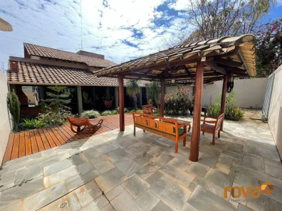 Sobrado com 4 Quartos à venda, 235m² no Pirenópolis, Pirenópolis