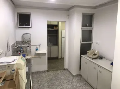 Sala Comercial à venda, 237m² no Setor Aeroporto, Goiânia